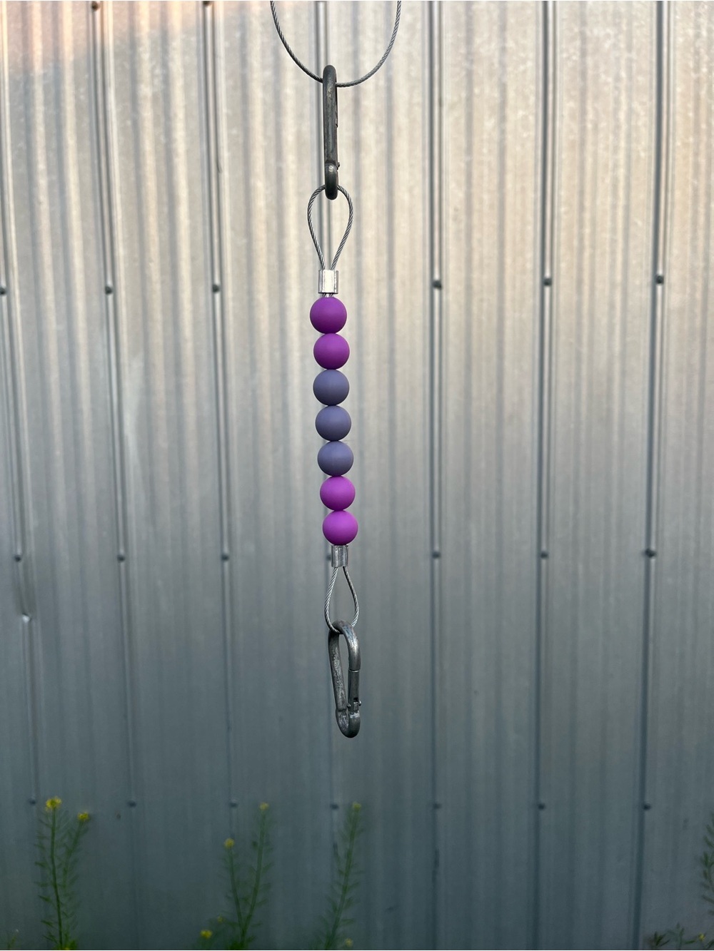 Beaded curb chains